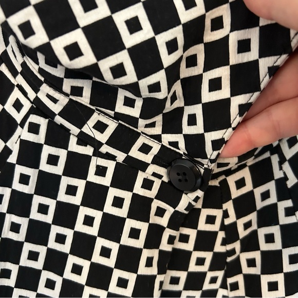 Joseph Ribkoff Cubic Peacoat. Size 4. - Picture 7 of 15